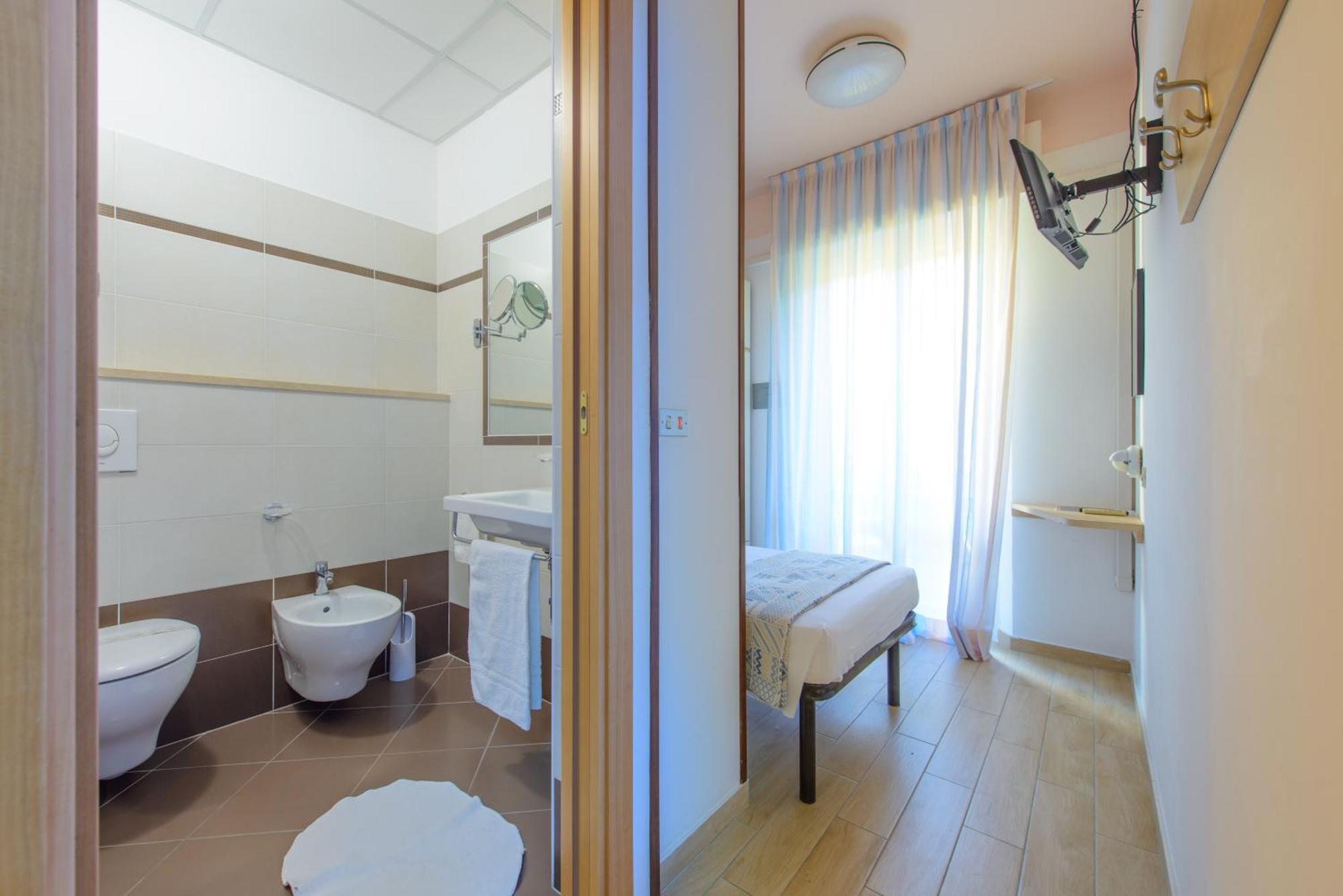 Hotel Colorado Rimini Luaran gambar