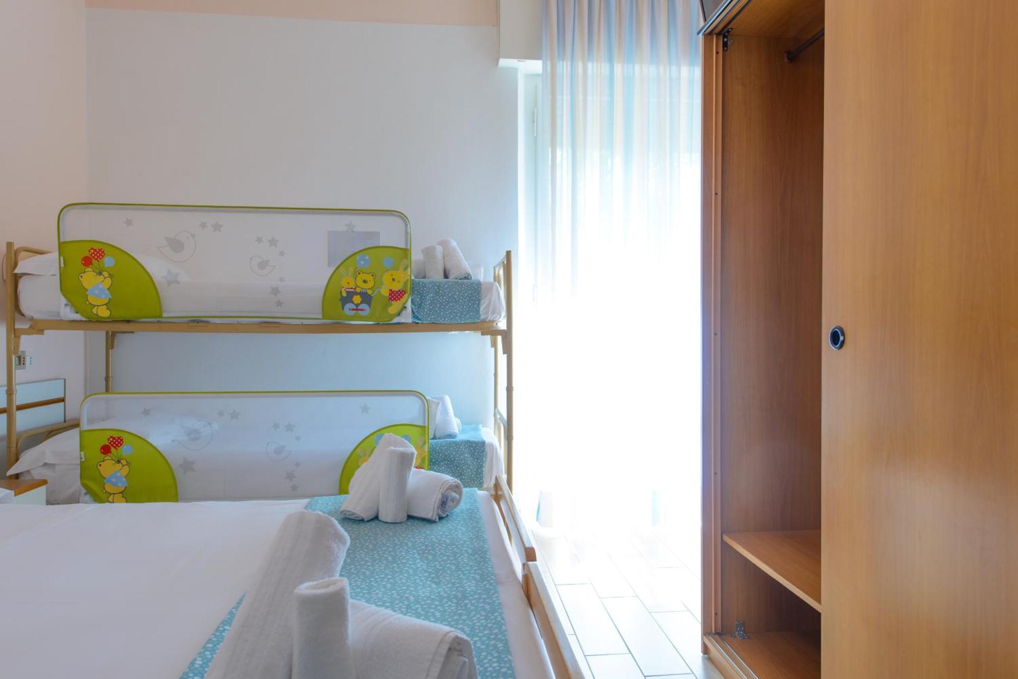 Hotel Colorado Rimini Luaran gambar
